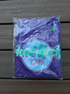 Vintage 80’s Hard Rock Cafe Honolulu Purple T Shirt Single Stitch Mens L NEW